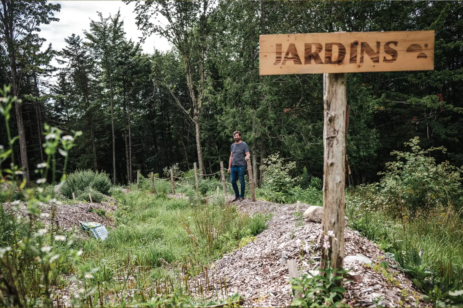 Les jardins de Mi-clos: luxuriants et durables grâce la méthode Hügelkultur